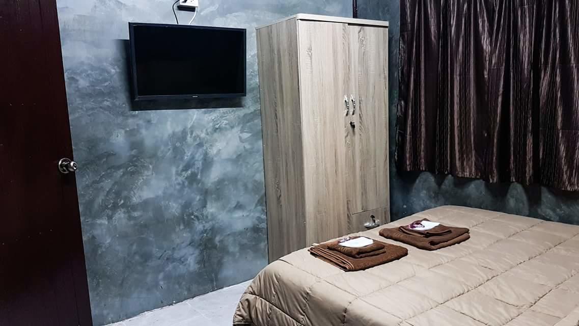 ฺbaan Tonglong Homestay Hang Dong Exterior photo
